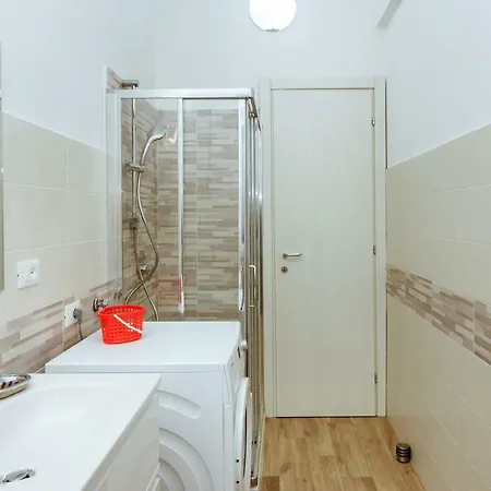 Happy House Apartman *